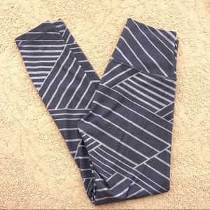 Lululemon gray leggings 4